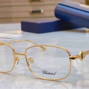 Lunettes Chopard Stylish and versatile